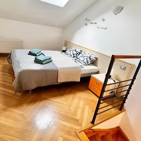Διαμέρισμα Miru Loft *